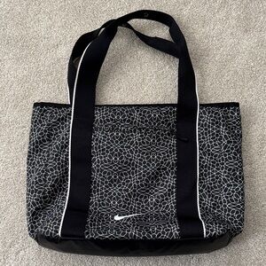 Nike Legend Tote Bag
